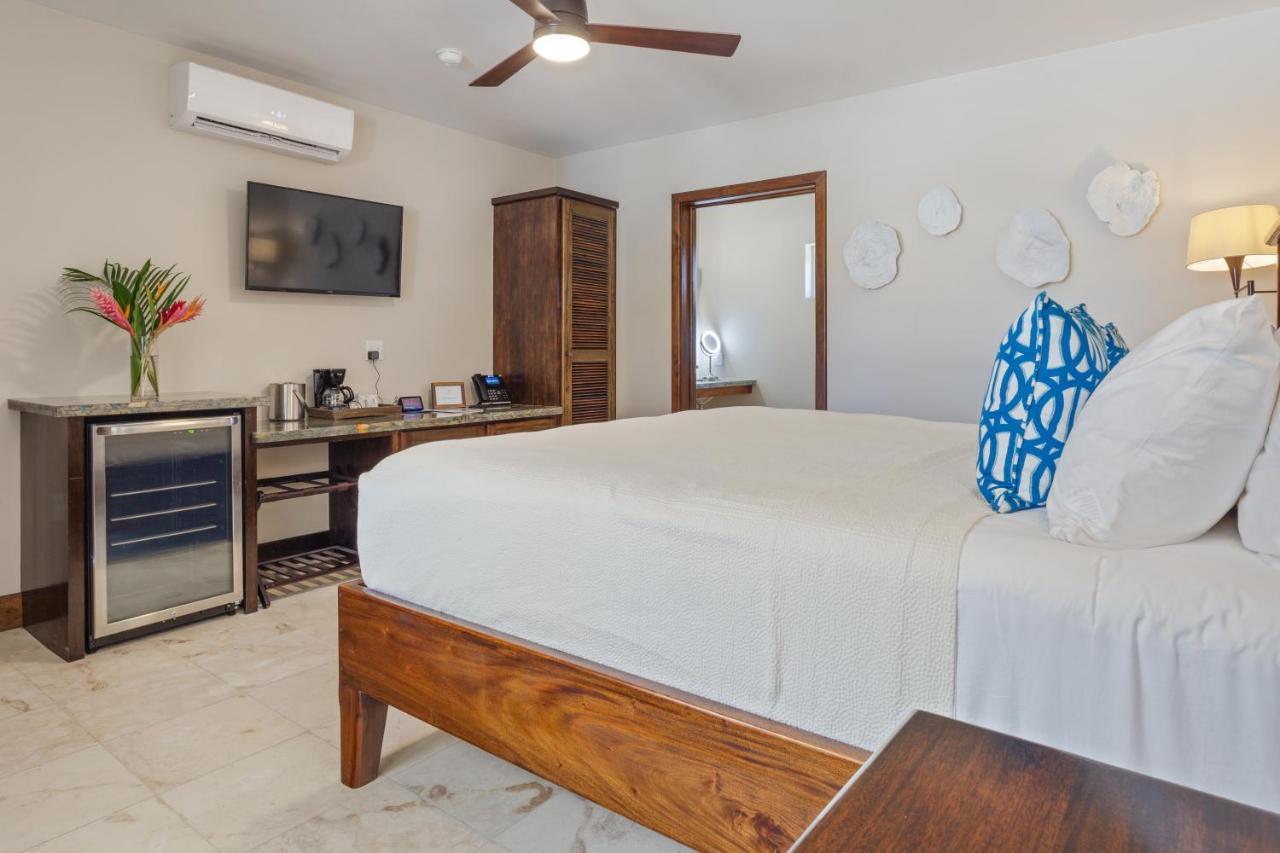 Sirenian Bay Resort Placencia Экстерьер фото