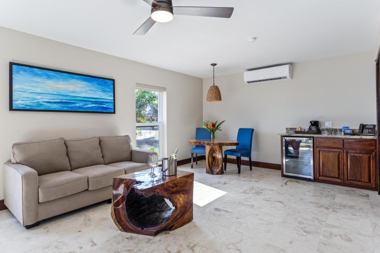Sirenian Bay Resort Placencia Экстерьер фото